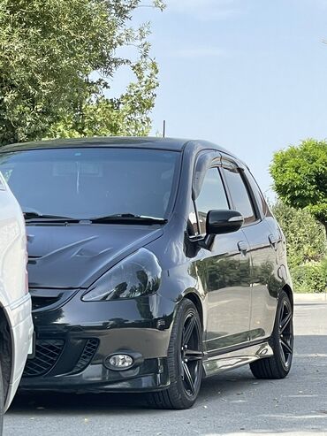 tayota runx: Honda Fit: 2004 г., 1.5 л, Вариатор, Бензин, Хэтчбэк