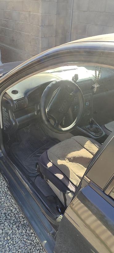 чанган электро: Audi A4: 1995 г., 1.8 л, Механика, Бензин, Седан — 3