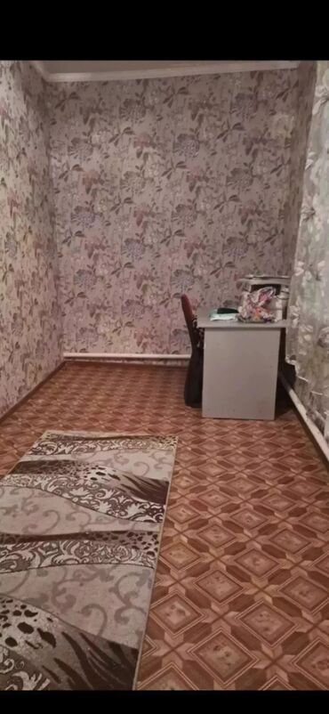 сдаю дом в лебединовке: 75 м², 4 комнаты, Парковка, Забор, огорожен