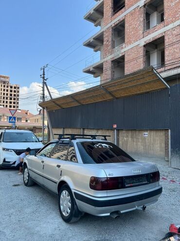 Audi: Audi 80: 1993 г., 2 л, Механика, Бензин, Седан