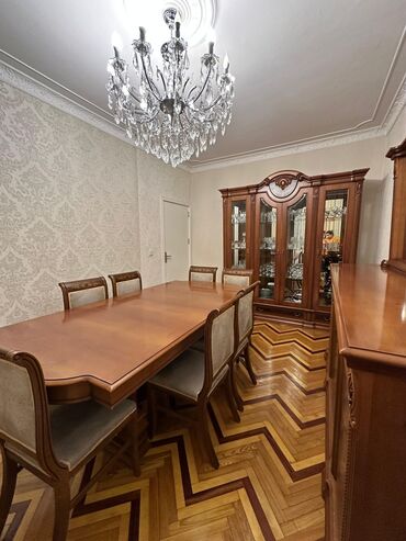 Qonaq otağı dəstləri: İşlənmiş, Rəf, Masa və oturacaqlar, Servant, Kredit yoxdur — 9