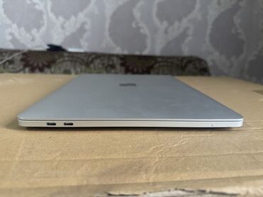 Ноутбуки: Ноутбук, Apple, 16 ГБ ОЗУ, Apple M1, 13.1 ", Б/у, Для несложных задач, память SSD — 7