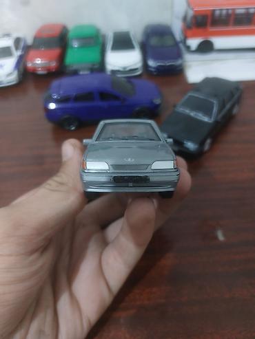 Metal kolleksiya modeli – VAZ 2114 (Samara 2), 1:43 miqyasında