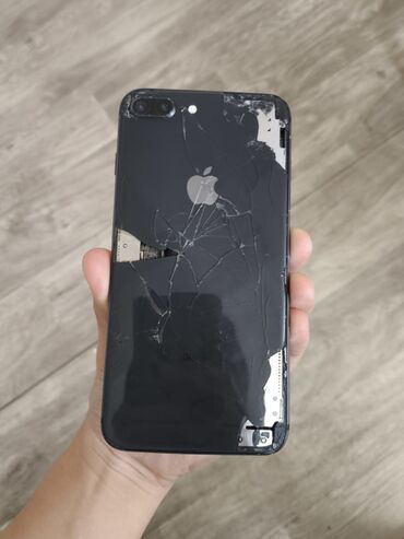 Apple iPhone: IPhone 8 Plus, 64 ГБ, 100 %