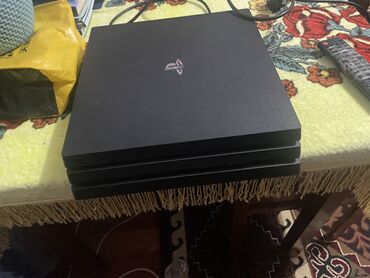 Видеоигры и приставки: Ps 4 pro подключена подписка на год болеее 50+
Игры