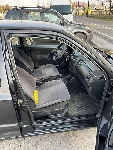 vento vento: Volkswagen Vento: 1992 г., 2 л, Автомат, Бензин, Седан — 5