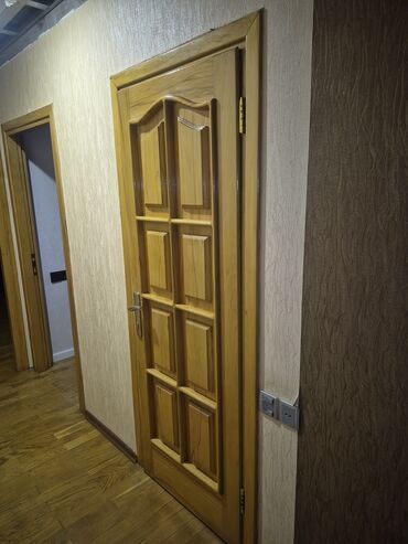 Otaq qapıları: Ev qapisi satilir 3 edet otaq 2 edet sanuzel cercive petle zamok -da lalafo.az — 6 Otaq qapıları: Ev qapisi satilir 3 edet otaq 2 edet sanuzel cercive petle zamok — 6