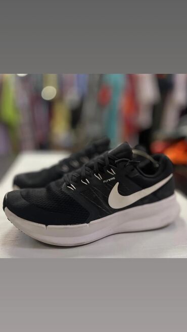 Кроссовки и спортивная обувь: Кроссовки секонд хенд Сокулук из Европы. размеры уточняем Сокулук — 2