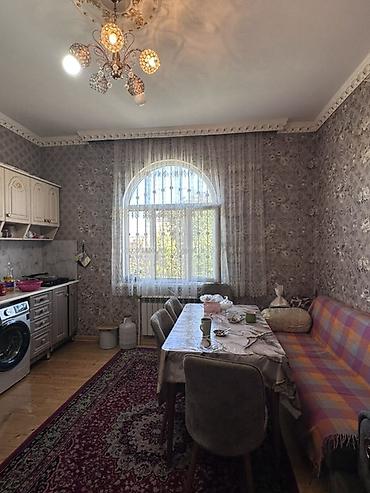 gunəslidə evlər: 🏡Həyət evi satılır. 🔧Təmirli və geniş otaqları 🔥İstilik sistemi — 10