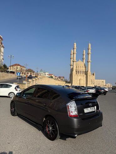 Toyota: Toyota Prius: 1.5 l | 2007 il Hetçbek — 7
