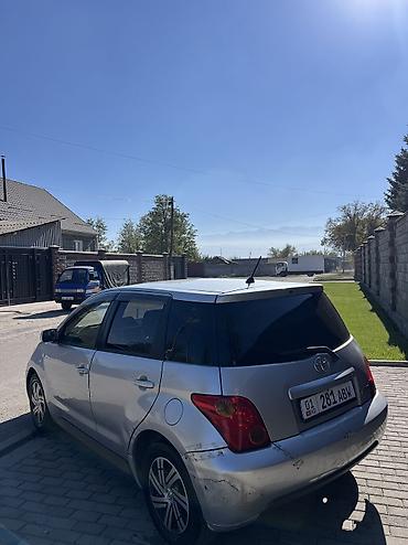 lada 2113: Toyota Ist: 2003 г., 1.3 л, Автомат, Бензин, Хэтчбэк — 4