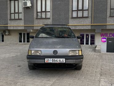 Volkswagen: Volkswagen Passat: 1989 г., 1.8 л, Механика, Газ, Универсал