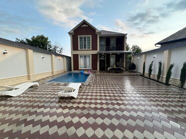 Bağ evlərinin kirayəsi: 200 kv. m, 3 otaqlı, Hovuzlu — 1