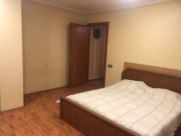 Uzunmüddətli kirayə mənzillər: Koroğlu parkının düz yaxınlığında və bir neçə universitetə (ADA, Tibb — 8