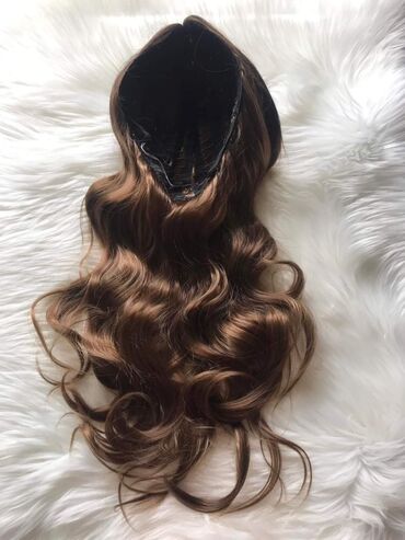 Perike i klipse: Perike
Cena 3200din na lalafo.rs — 24 Perike i klipse: Perike
Cena 3200din — 24