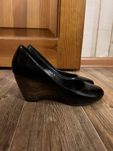 Туфли: Женские туфли (несколько пар) 1) Бежево-оливковые открытые туфли с — 5