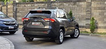 Toyota: Toyota RAV4: 2019 г., 2.5 л, Гибрид, Кроссовер — 15