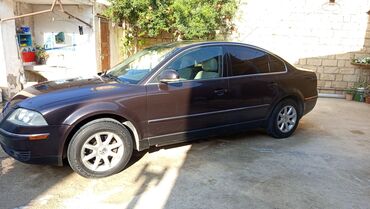 Volkswagen: Volkswagen Passat: 1.8 l | 2003 il Sedan — 2