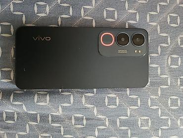en ucuz telefon: Vivo Y19, 128 GB, rəng - Qara, Qırıq — 2