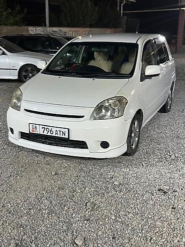 машина таракан: Toyota Raum: 2004 г., 1.5 л, Автомат, Бензин, Минивэн — 2
