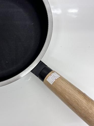 instant pot: Сковорода с антипригарным покрытием и деревянной ручкой - Материал — 3