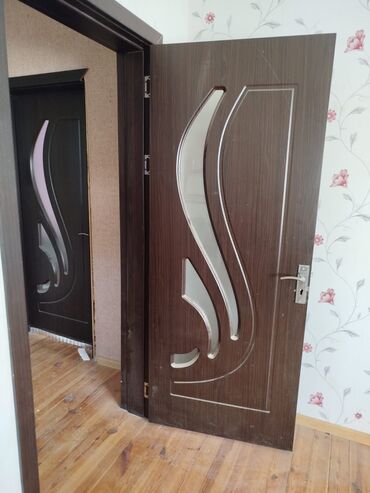 gencede islenmis qapilar: İşlənmiş Otaq qapısı 90x220 sm Plintus ilə, Zəmanətsiz, Ünvandan götürmə