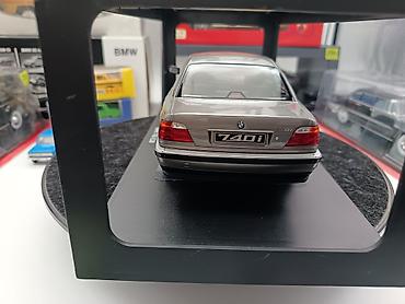 skripka 43: BMW, 2026 il, 1:18, Dəmir, Ünvandan götürmə — 8