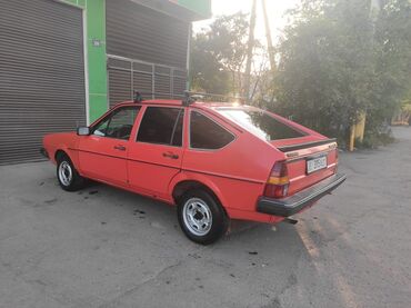Транспорт: Volkswagen Passat: 1.6 л | 1984 г. | Универсал