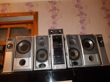 Динамики и колонки: Jvc made in malazia 12.000vat gucludur ses effekdi akustikdir. 5dvd