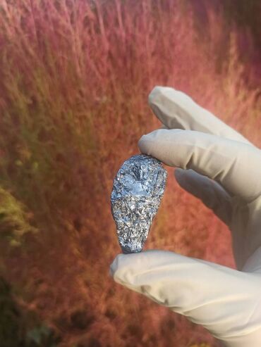 Digər kolleksiyalar: 💎 Təbii Terahertz (Silisyum) daşı😍 Qiymət👉🏻 ölçüsünə görə dəyişir ( 15 — 9