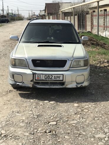 Subaru: Subaru Forester: 2001 г., 2 л, Автомат, Бензин, Универсал