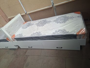 двуспальная кровать с ящиками: Односпальная кровать, Новый, С матрасом, длина - 200 см
