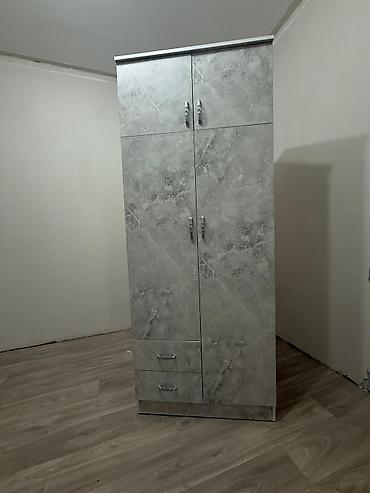 Шкаф платяной б/у в отличном состоянии at lalafo.kg Шкаф платяной б/у в отличном состоянии