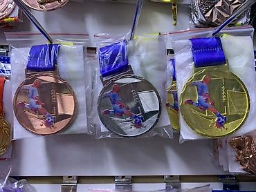 золотой мяч кубок: Наградные медали для футбольных соревнований - Серии: футбол, с — 1