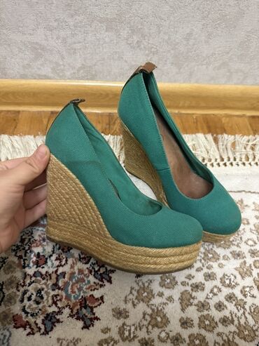 туфли новая не разу не одевала: Туфли, Aldo, Размер: 36, цвет - Зеленый, Б/у