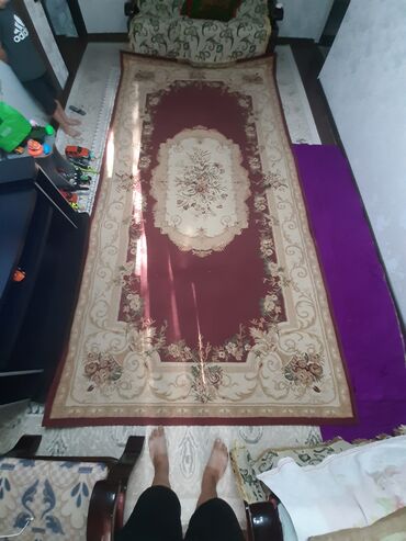 ковры продам: Ковер Б/у, 400 * 200, Безналичная/наличная оплата