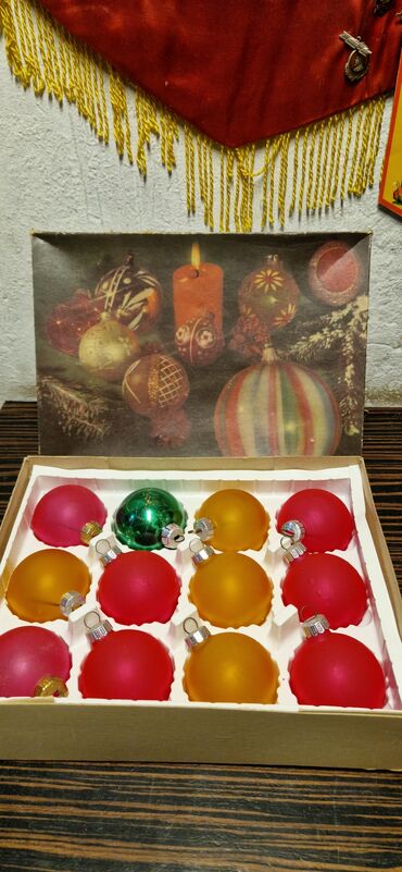Yeni il oyuncaqları və bəzəkləri: Елочные игрушки стеклянные ссср и гдр маленкие по 2аз круглые по 3аз — 26