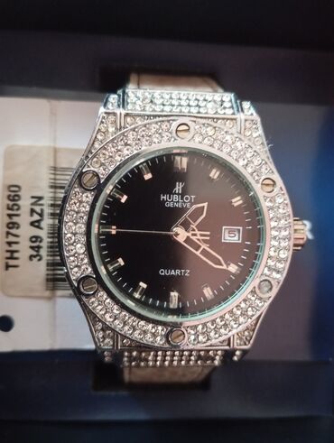 barter saatla: İşlənmiş, Qol saatı, Hublot, rəng - Gümüşü