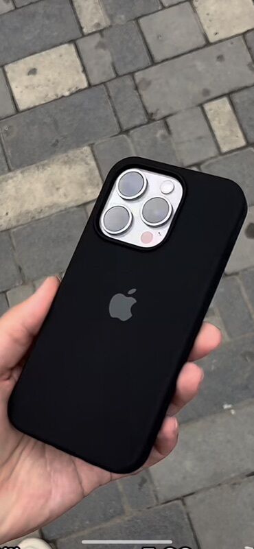 Video oyunlar və konsollar: Qara rəngli, Apple loqosu olan iPhone telefonu üçün qoruyucu örtük