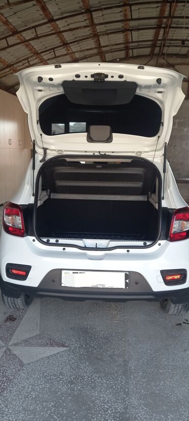 Renault: Renault Sandero Stepway: 1.6 l | 2019 il 88400 km Ofrouder/SUV — 12