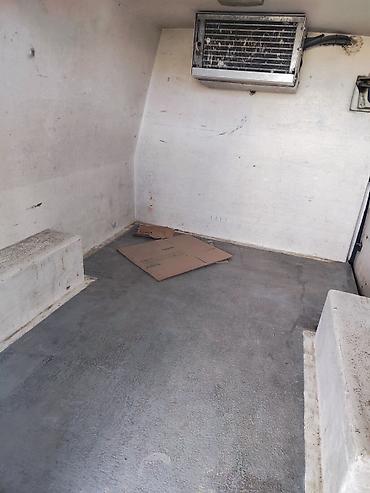 toy guzgusu: Ford Transit soyuduculu yük maşını Xüsusiyyətlər: - Korpus: Uzun — 3