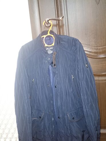 одежда на прокат: Куртка M (EU 38)