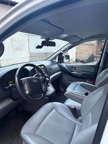 82 1: Hyundai H-1: 2015 г., 2.5 л, Автомат, Дизель, Минивэн — 6