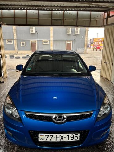 Hyundai i30: 1.4 l | 2009 il Hetçbek