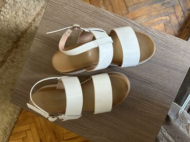Sandals: Sandals, 36