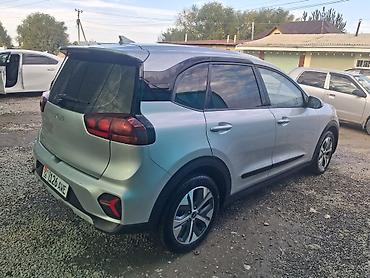 Продажа авто: Kia Niro: 2022 г., Электромобиль, Кроссовер — 4