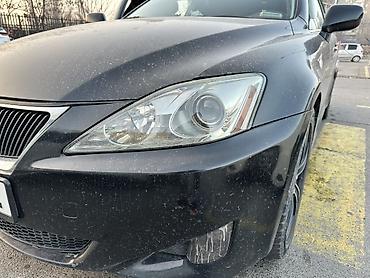 led свет: Фары на Lexus is 250 левый/правый . Правая потеет (можно сделать) цена — 2