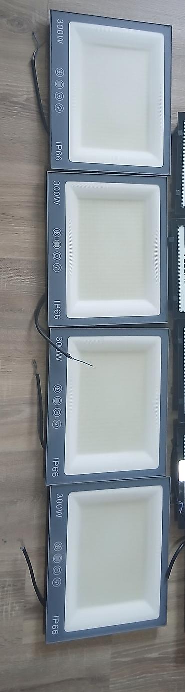 led prajektor: Biri 30 manatdir 4 u 120 manatdur bir yerde satilir LED — 1