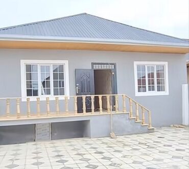 Həyət evləri və villaların satışı: Binəqədi qəs. 3 otaqlı, 90 kv. m, Yeni təmirli