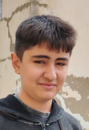 Biznes üçün program təminatı: Məhsul: “Ay Məllim” – Pul Qazanmaq Tətbiqi Xüsusiyyətlər: - Sadə və — 5